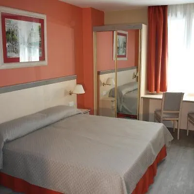 Sunotel Club Central Barcelona Hotel