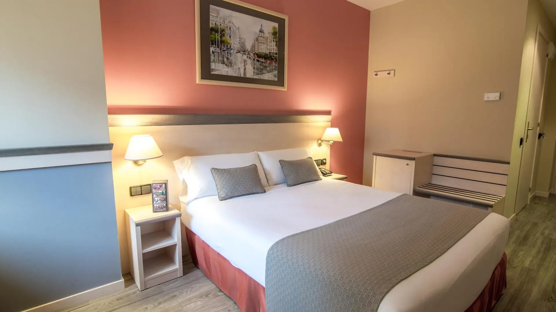 Sunotel Club Central Barcelona Hotel