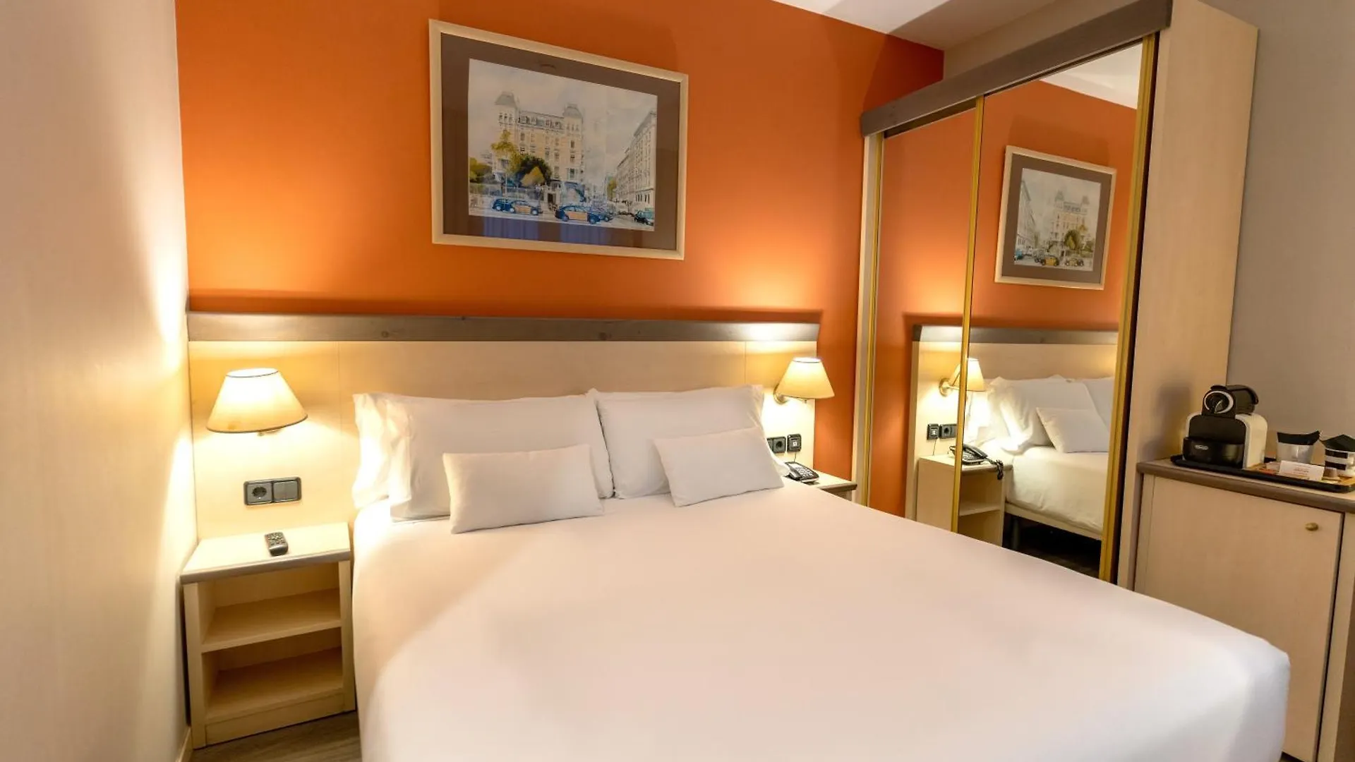 Sunotel Club Central Barcelona Hotel